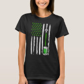 Irish American Flag Draft Beer Shamrock St Patrick Tシャツ (正面)