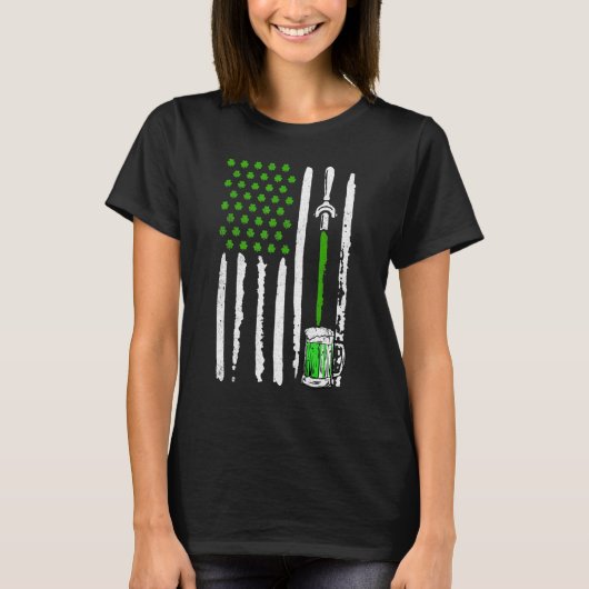 Irish American Flag Draft Beer Shamrock St Patrick Tシャツ (正面)