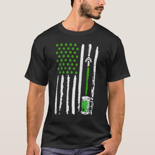 Irish American Flag Draft Beer Shamrock St Patrick Tシャツ (正面)