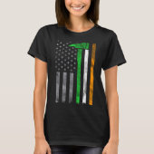 Irish American Us Flag Firefighter Axe Fire St Pat Tシャツ (正面)