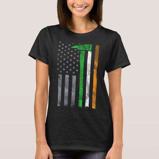 Irish American Us Flag Firefighter Axe Fire St Pat Tシャツ (正面)