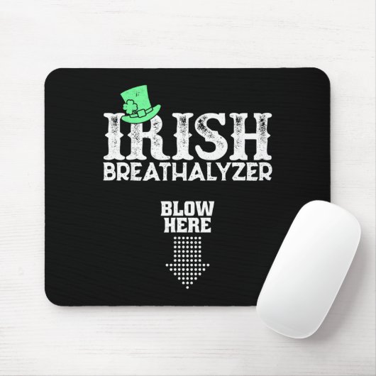 Irish Breathalyzer Blow Here St. Patrick's Day Dri マウスパッド (マウス)
