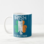 Irish By Injection St Patricks Day  コーヒーマグカップ (左)