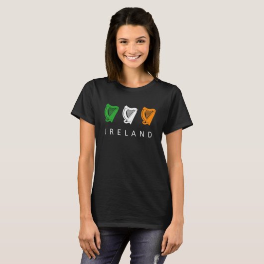 Irish Celtic Triple Harp Medieval Emblem of Irelan Tシャツ (正面フル)