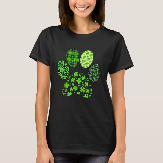 Irish Cute Dog Paw Clovers St Patrick's Day Lucky  Tシャツ (正面)