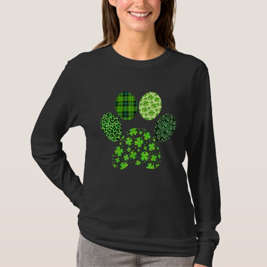 Irish Cute Dog Paw Clovers St Patrick's Day Lucky  Tシャツ (正面)