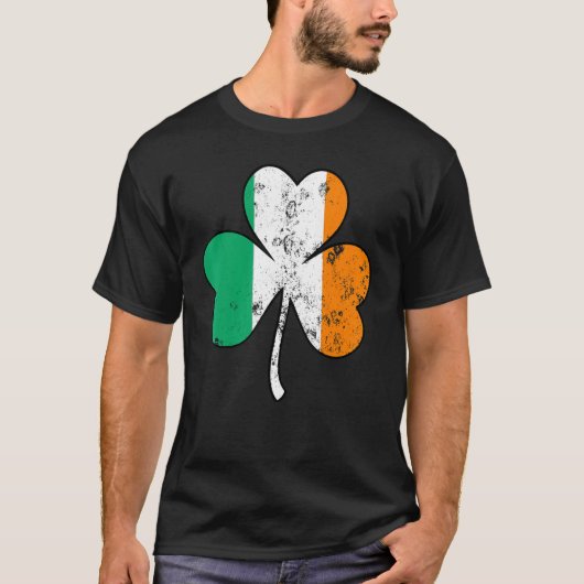 Irish Flag Shamrock Happy St Patrick's Day Go Luck Tシャツ (正面)
