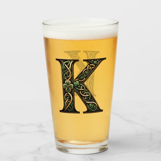 Irish "K" Monogram Pint Glass タンブラーグラス (ドリンク正面)