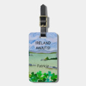 Irish landscape Ireland Awaits Your Name Shamrock ラゲッジタグ (正面縦)