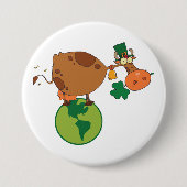 Irish Leprechaun Cow Standing on Planet Earth 缶バッジ (正面)
