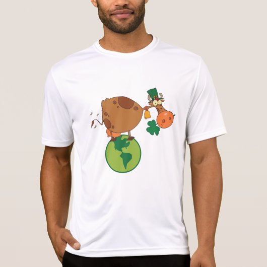 Irish Leprechaun Cow Standing on Planet Earth Tシャツ (正面)