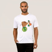 Irish Leprechaun Cow Standing on Planet Earth Tシャツ (正面フル)
