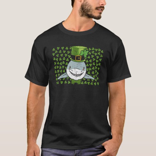 Irish Leprechaun Shark Shamrock St Patricks Day An Tシャツ (正面)