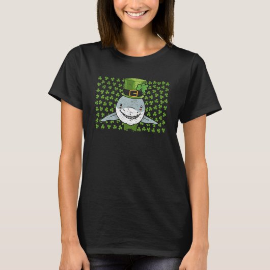 Irish Leprechaun Shark Shamrock St Patricks Day An Tシャツ (正面)