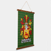 Irish McCartney or MacCartney Coat of Arms Family 吊り下げ型タペストリー (傾斜あり)
