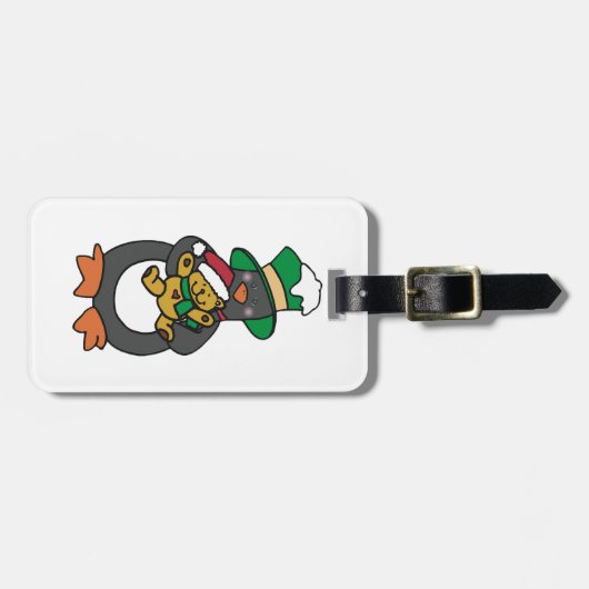 Irish Penguin Holding Christmas Teddy Bear ラゲッジタグ (正面横)