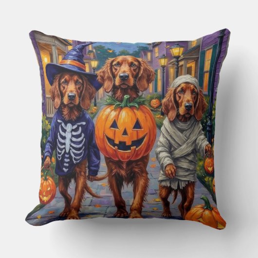 Irish Red Setter Trick-or-Treating Halloween クッション (正面)