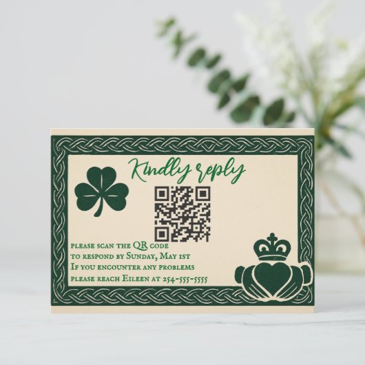 Irish Serenity QR Code Wedding RSVP Card (スタンド正面)