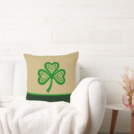 Irish Shamrock Celtic Knots St Patrick クッション (ソファ)