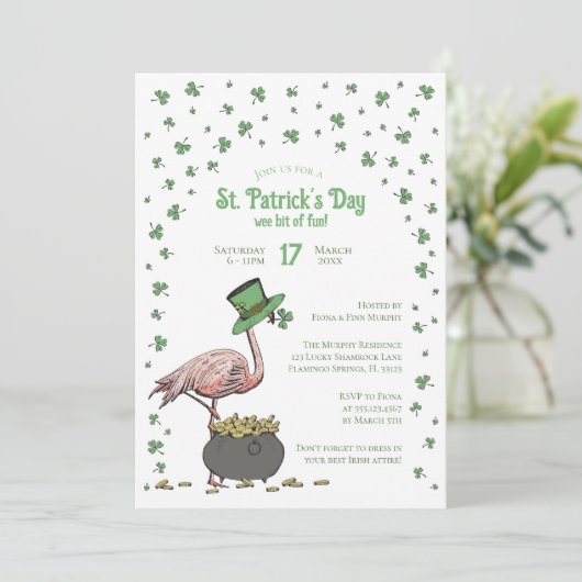 Irish Shamrock Flamingo St Patrick's Day Party 招待状 (スタンド正面)