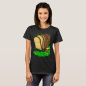 Irish Shamrock Leprechaun Bread St Patrick's Day Tシャツ (正面フル)
