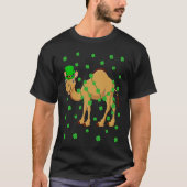 Irish Shamrock Leprechaun Camel St Patrick's Day Tシャツ (正面)