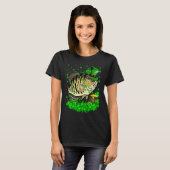 Irish Shamrock Leprechaun Crappie Fish St Patrick' Tシャツ (正面フル)