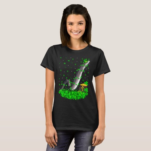 Irish Shamrock Leprechaun Eels Fish St Patrick's D Tシャツ (正面フル)