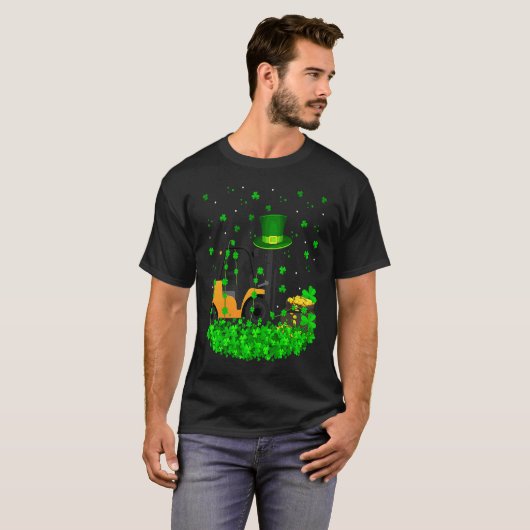 Irish Shamrock Leprechaun Forklift St Patrick's Da Tシャツ (正面フル)