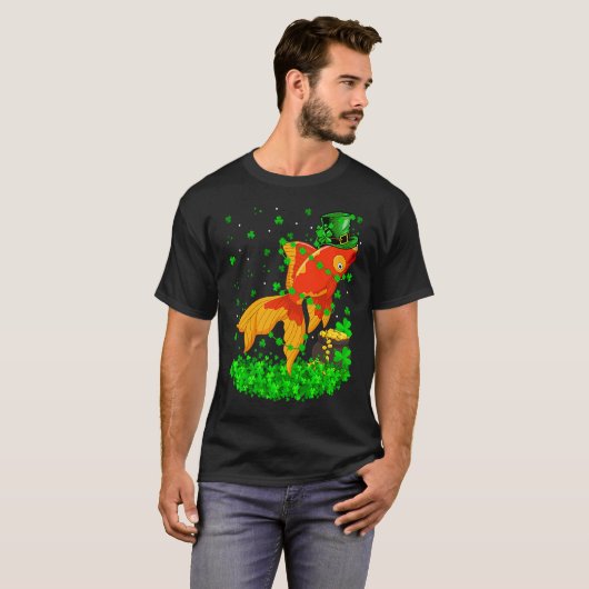 Irish Shamrock Leprechaun Goldfish St Patrick's Da Tシャツ (正面フル)
