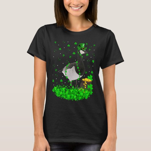 Irish Shamrock Leprechaun Goose Bird St Patrick's  Tシャツ (正面)