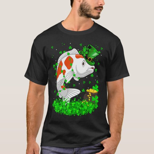 Irish Shamrock Leprechaun Koi Fish St Patrick's Da Tシャツ (正面)