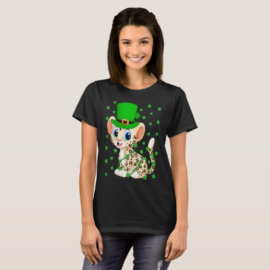 Irish Shamrock Leprechaun Leopard St Patrick's Day Tシャツ (正面フル)