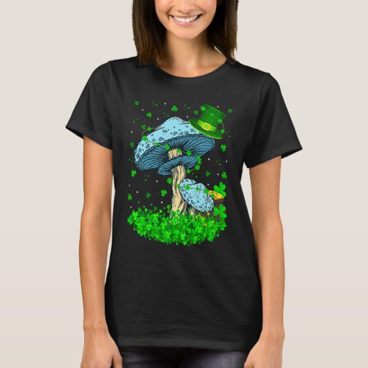 Irish Shamrock Leprechaun Mushroom St Patrick's Da Tシャツ (正面)