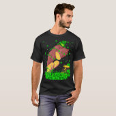 Irish Shamrock Leprechaun Sweet Potato St Patrick' Tシャツ (正面フル)