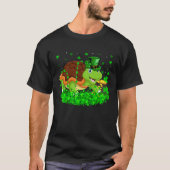Irish Shamrock Leprechaun Turtle St Patrick's Day Tシャツ (正面)