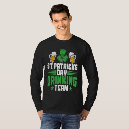 Irish St Patrick's Day Drinking Team Shamrock C Tシャツ (正面フル)