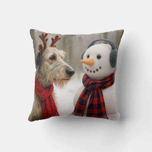 Irish Wolfhound Gazing at a Cute Snowman クッション (裏面)