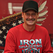 Iron Sharpens Iron トライブレンドＴシャツ