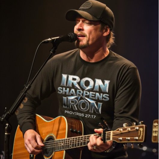 Iron Sharpens Iron トライブレンドＴシャツ