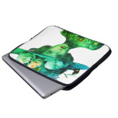 Is She Wicked? Computer and Electronics Bag ラップトップスリーブ (正面下部)