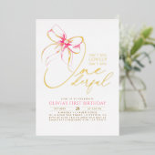 Isn't She Onederful Pink Bow Elegant 1st Birthday 箔招待状 (立ち正面)