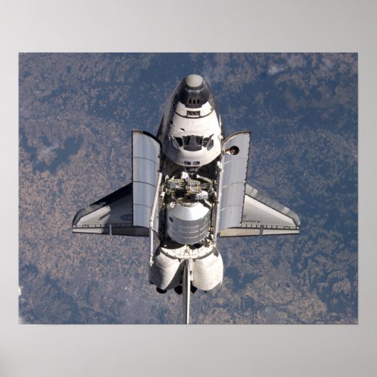 ISSからの宇宙シャトルディスカバリの見解(STS-114) ポスター (正面)
