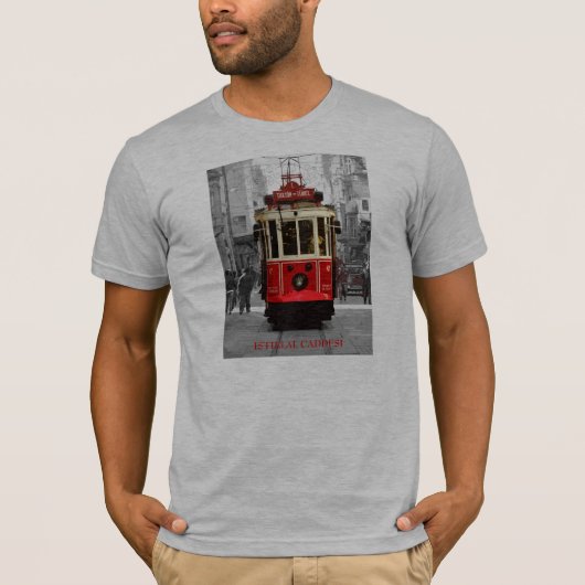 Istiklal Caddesi、イスタンブール、トルコ Tシャツ (正面)