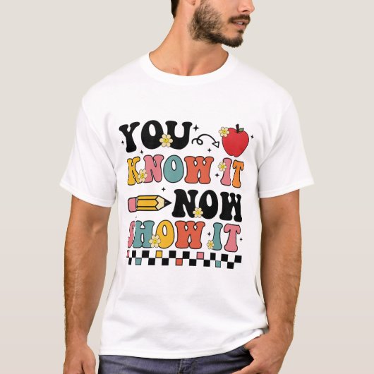 Itのテスト日のテスト先生を表示する Tシャツ (正面)