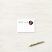 Itメモを記録する赤 ポストイット (デスク上)