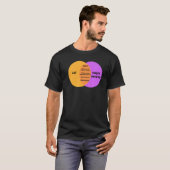 IT技術者 猫 プログラマー 猫 パン ミーム Tシャツ (正面フル)