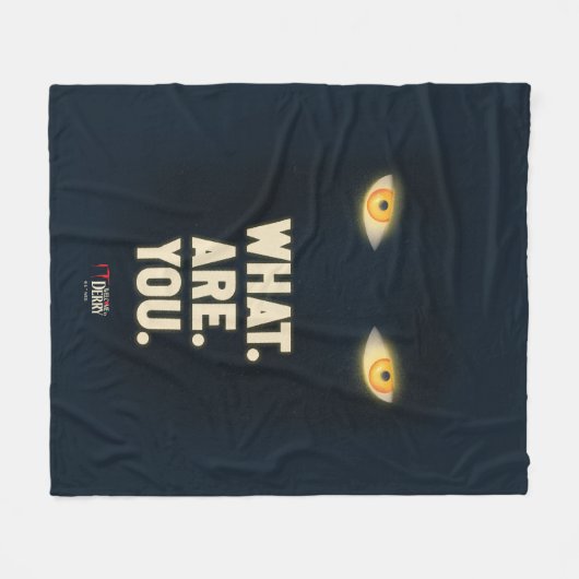 IT白熱［赤熱］光を放つの目「何だ。お前だ」 フリースブランケット (正面(横))