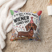 It Is Not A Real Party Until Wiener Comes Out クッション (ブランケット)