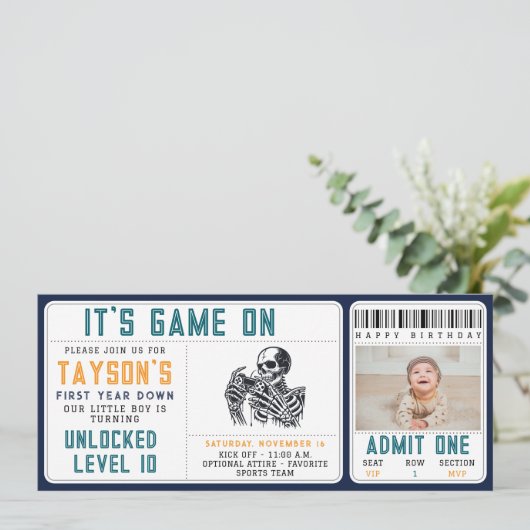 It’s Game On Skull – Video Game Birthday Party 招待状 (スタンド正面)